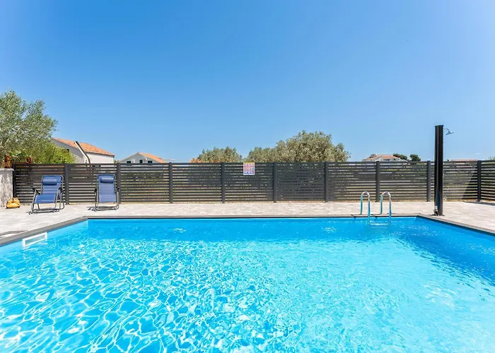 Дом отдыха Beautiful In With Wifi