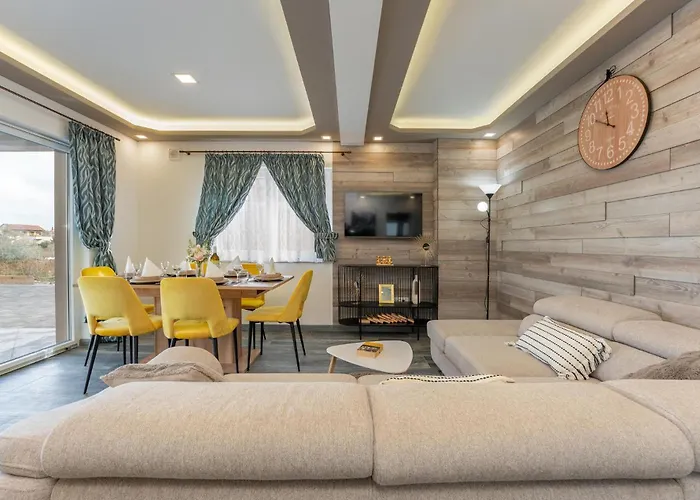 Дом отдыха Beautiful In With Wifi Banj