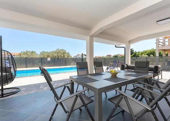 Дом отдыха Beautiful In With Wifi