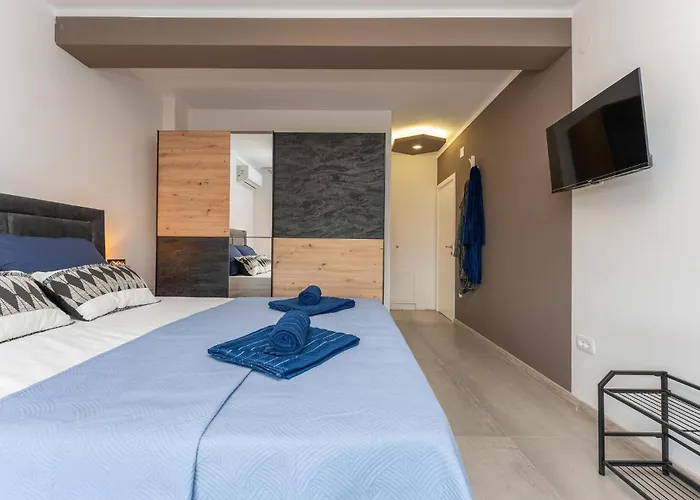 Beautiful In With Wifi Banj